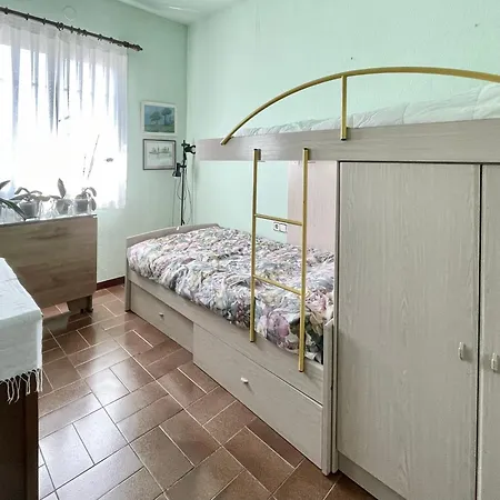 Casa Annie Holiday home Collbato